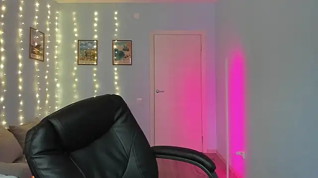 Snapshot of Scooby_k chatting on January 2025 08:45:01 AM Scooby k online show from January 2025 08:45:01 AM