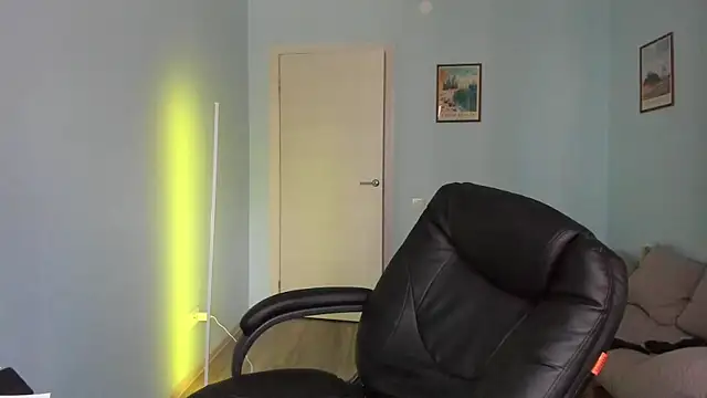 Snapshot of Scooby_k chatting on March 2025 01:05:02 PM Scooby k online show from March 2025 01:05:02 PM