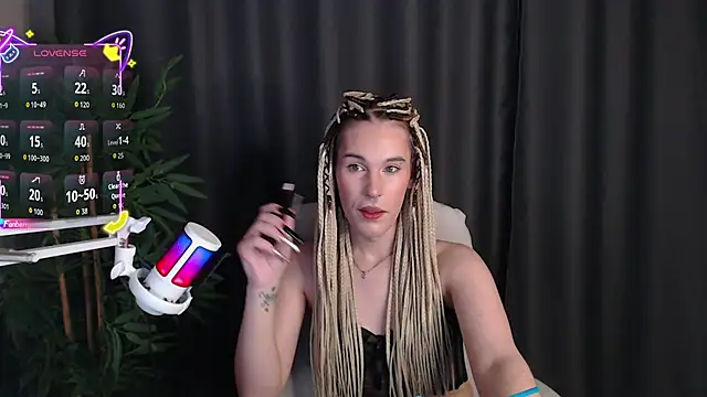 Cassie Bae online show from December 2025 08:59:02 PM