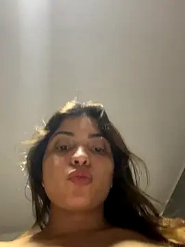 Nicollygriu online show from October 2025 12:05:02 AM