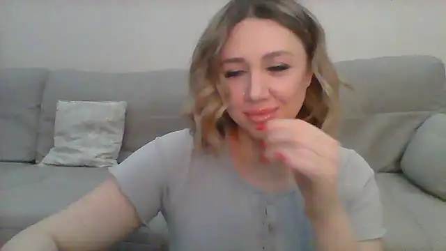 VickyLove047 online show from March 2025 03:53:02 AM