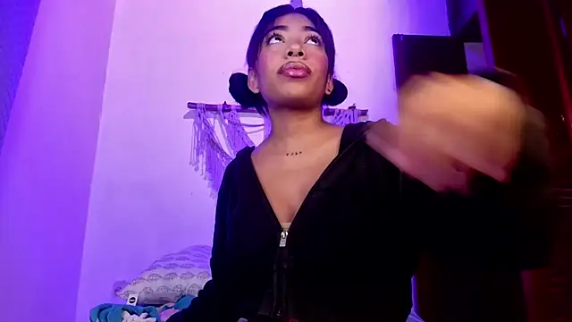 anais tgn online show from October 2025 10:25:01 AM