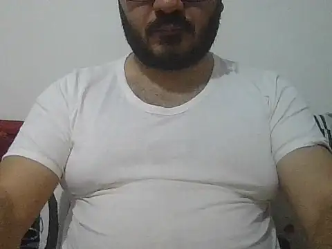 UrfavSlaveBitch online show from February 2026 04:38:02 PM