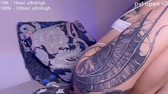 Snapshot of _xxtina chatting on October 2025 05:53:02 AM xxtina online show from October 2025 05:53:02 AM