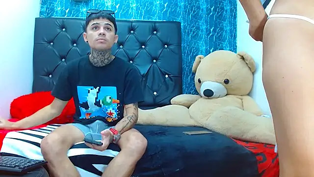 Snapshot of exotic_hot_couple chatting on January 2025 02:51:02 AM exotic hot couple online show from January 2025 02:51:02 AM