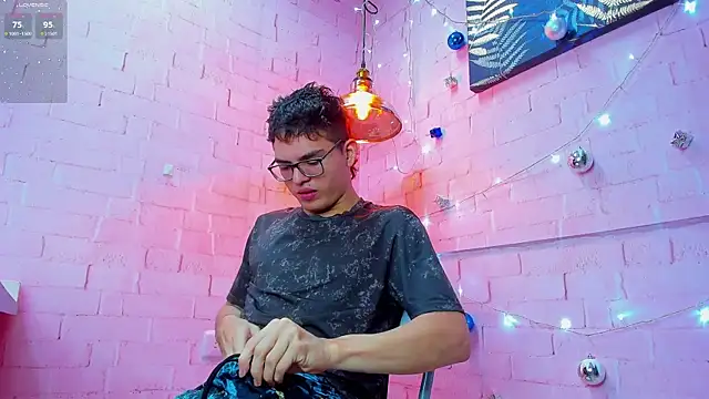 Snapshot of JACK_BLOSSOM_ chatting on January 2025 12:05:02 PM JACK BLOSSOM online show from January 2025 12:05:02 PM