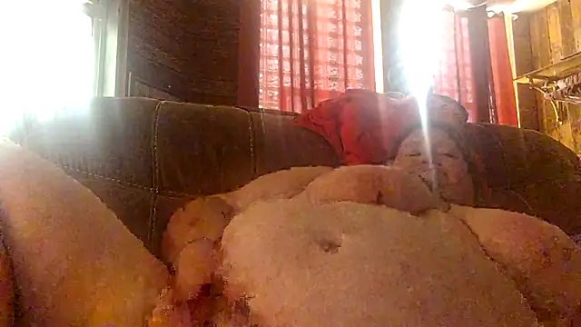 chrissybear84 online show from June 2026 07:29:01 PM
