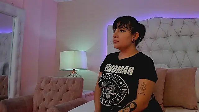 SophiGracee online show from December 2024 02:14:02 AM