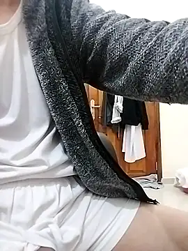 Snapshot of big_cock2182 chatting on January 2026 01:44:01 AM big cock2182 online show from January 2026 01:44:01 AM