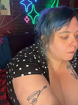 SleazeLouize online show from December 2024 02:25:02 AM