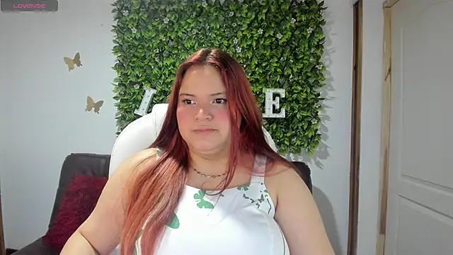 melanie hh online show from February 2025 04:29:01 AM