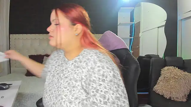 melanie hh online show from March 2025 04:10:01 AM