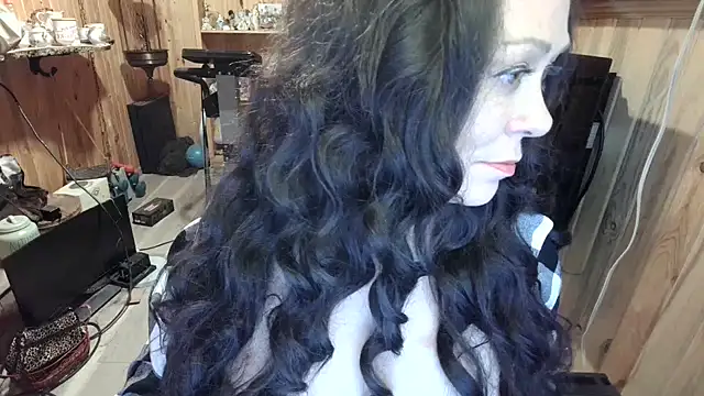 Snapshot of BrookeRides chatting on September 2025 10:15:02 AM BrookeRides online show from September 2025 10:15:02 AM