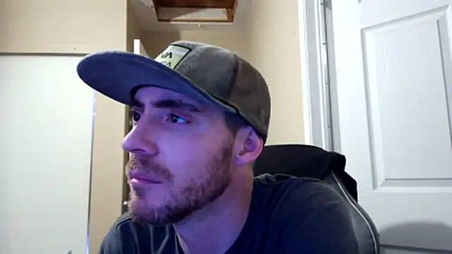 Huntzg23 online show from March 2026 03:22:01 AM