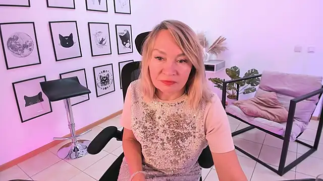 RosalindaFortuna online show from December 2024 07:38:02 AM