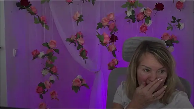 RosalindaFortuna online show from January 2025 11:43:02 AM