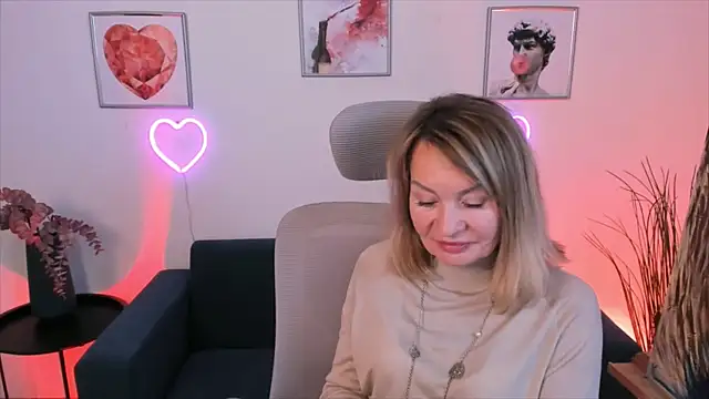 RosalindaFortuna online show from January 2025 11:14:01 AM