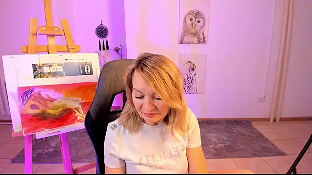 RosalindaFortuna online show from February 2025 01:49:02 PM