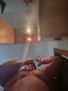 SecretlyDD online show from February 2026 09:41:01 AM