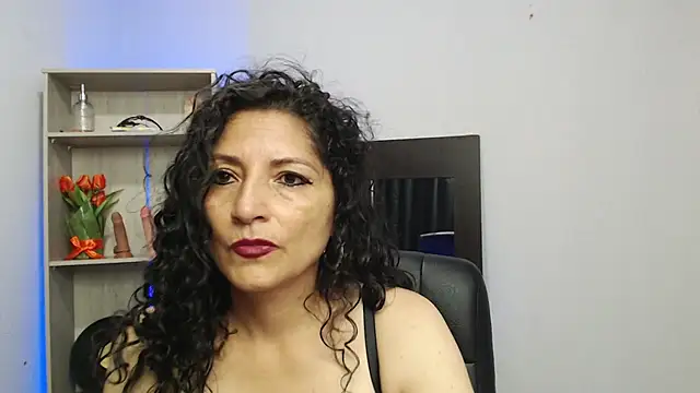 arianna ros3 online show from February 2025 03:40:01 PM