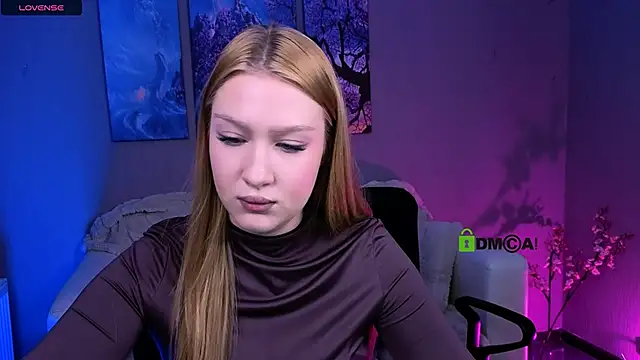 playful sophie online show from November 2025 08:10:01 PM