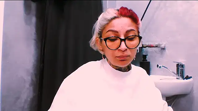 Lucky Deniz online show from November 2025 10:04:01 AM