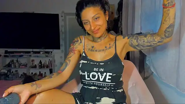 Lucky Deniz online show from July 2026 05:45:01 PM