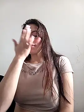 eriika deep  online show from November 2025 06:39:01 PM