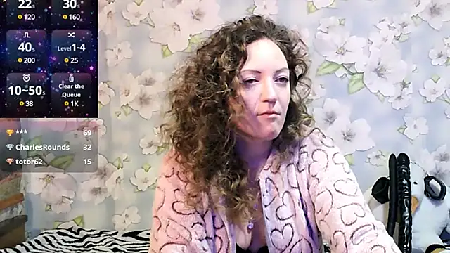 Snapshot of KattyLuuu chatting on February 2025 03:47:02 AM KattyLuuu online show from February 2025 03:47:02 AM