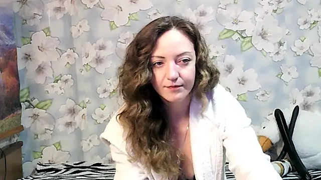 Snapshot of KattyLuuu chatting on March 2025 02:47:02 AM KattyLuuu online show from March 2025 02:47:02 AM