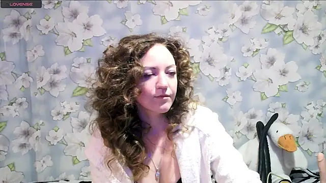 Snapshot of KattyLuuu chatting on March 2025 09:09:02 PM KattyLuuu online show from March 2025 09:09:02 PM