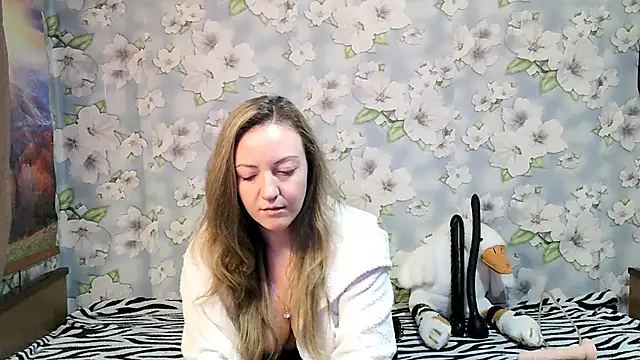 Snapshot of KattyLuuu chatting on September 2025 08:53:01 PM KattyLuuu online show from September 2025 08:53:01 PM