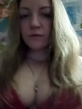 Snapshot of KattyLuuu chatting on November 2025 09:06:02 PM KattyLuuu online show from November 2025 09:06:02 PM