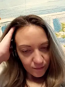 Snapshot of KattyLuuu chatting on December 2025 09:20:01 PM KattyLuuu online show from December 2025 09:20:01 PM