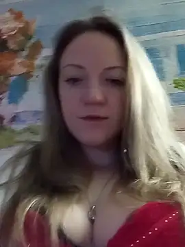 Snapshot of KattyLuuu chatting on December 2025 09:55:01 PM KattyLuuu online show from December 2025 09:55:01 PM