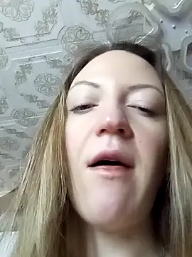 Snapshot of KattyLuuu chatting on January 2026 09:13:01 AM KattyLuuu online show from January 2026 09:13:01 AM