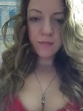 Snapshot of KattyLuuu chatting on February 2026 10:47:01 AM KattyLuuu online show from February 2026 10:47:01 AM