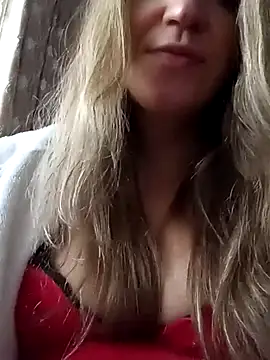 Snapshot of KattyLuuu chatting on February 2026 12:58:02 PM KattyLuuu online show from February 2026 12:58:02 PM