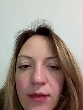 Snapshot of KattyLuuu chatting on February 2026 09:04:01 PM KattyLuuu online show from February 2026 09:04:01 PM