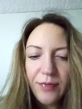 Snapshot of KattyLuuu chatting on February 2026 08:30:01 PM KattyLuuu online show from February 2026 08:30:01 PM