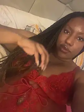 Snapshot of LavenderBuxton chatting on September 2025 08:36:02 PM LavenderBuxton online show from September 2025 08:36:02 PM