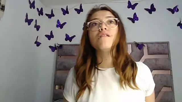 Anny Fox- online show from April 2026 03:33:01 AM