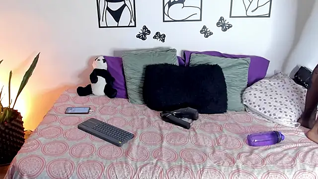 Keiny-Rave online show from December 2024 01:56:01 AM