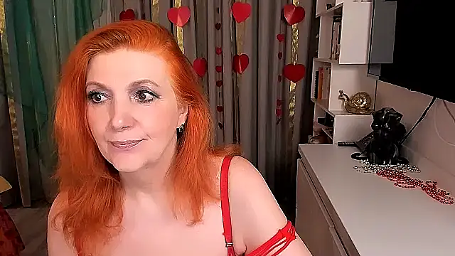 Fire-Fox-One online show from February 2026 01:02:01 AM