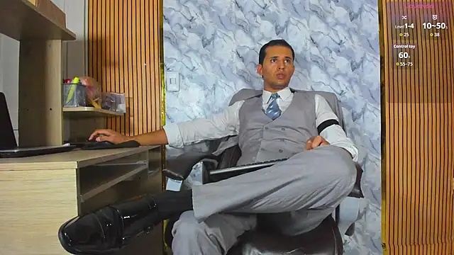 Hideintheoffice online show from June 2026 12:53:02 AM