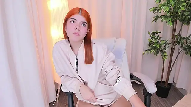 Maddy bennet online show from February 2025 07:12:02 AM