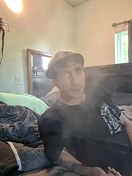 JuicyFuckinPussy online show from April 2026 04:20:01 PM