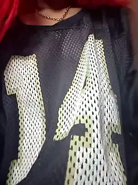 Snapshot of carmelbbyx22 chatting on January 2026 02:00:02 PM carmelbbyx22 online show from January 2026 02:00:02 PM