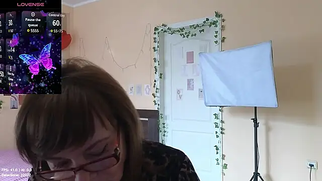 Miss Moren online show from July 2026 04:03:01 AM