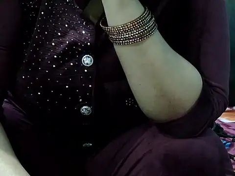 Housewife12 online show from December 2025 09:02:01 AM